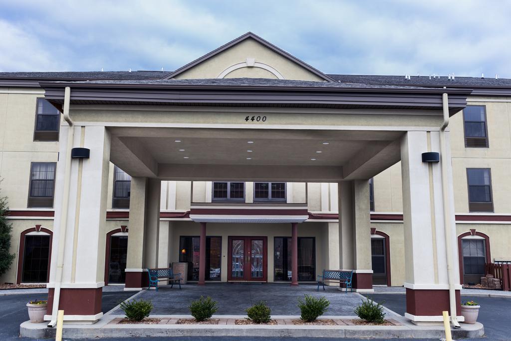 Super 8 By Wyndham High Point/Greensboro Εξωτερικό φωτογραφία