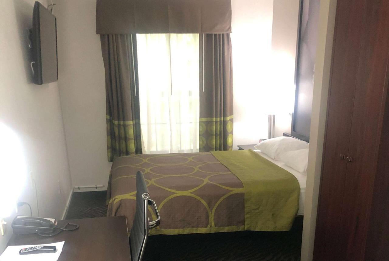 Super 8 By Wyndham High Point/Greensboro Εξωτερικό φωτογραφία