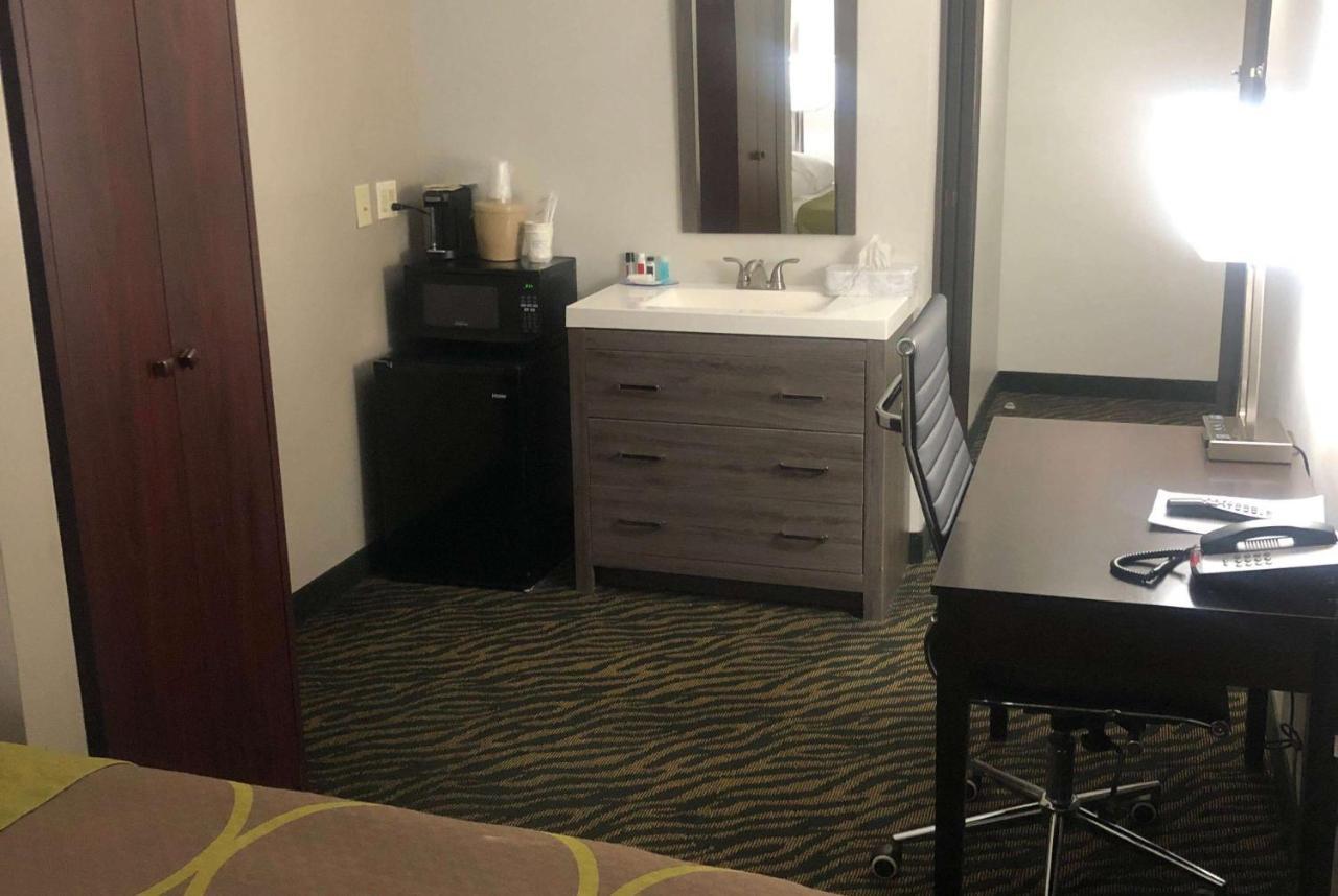 Super 8 By Wyndham High Point/Greensboro Εξωτερικό φωτογραφία